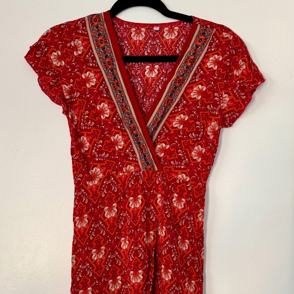 Red Boho Floral V-Neck Dress – Short Sleeve Lightweight Summer Dress